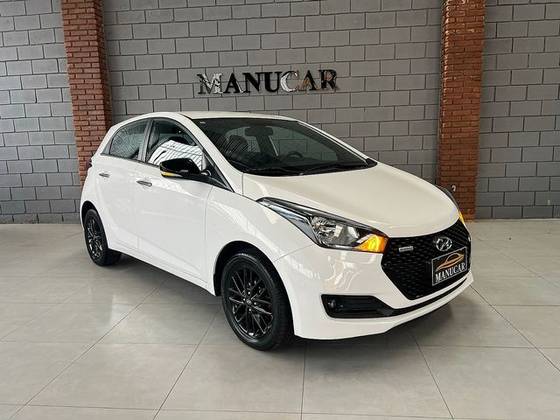 HYUNDAI HB20 1.6 R SPEC 16V FLEX 4P AUTOMÁTICO HYUNDAI HB20 1.6 R SPEC 16V FLEX 4P AUTOMÁTICO
